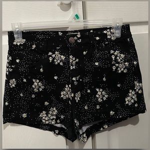 Daisy Shorts